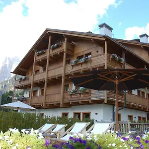 https://ca-del-sole.hotelinveneto.com