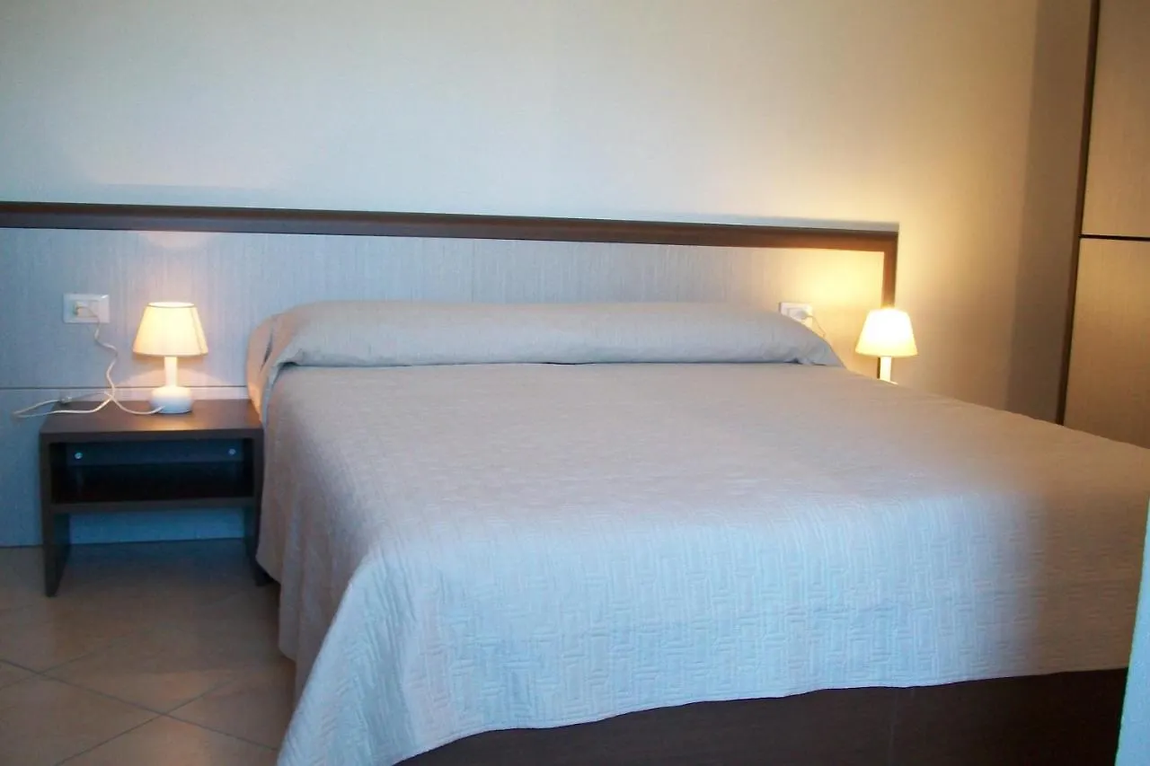 Domo - Guest-House Il Nespolo Fiorito Bed & Breakfast Orosei 0*,  Italy