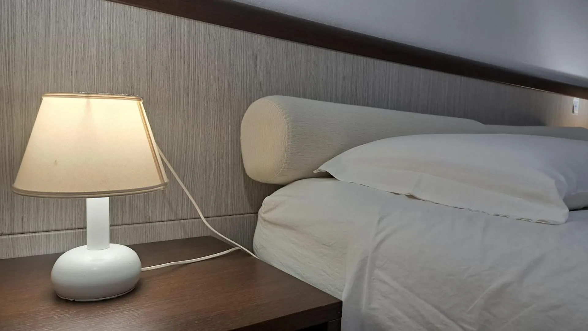 Bed and Breakfast Domo - Guest-House Il Nespolo Fiorito Orosei