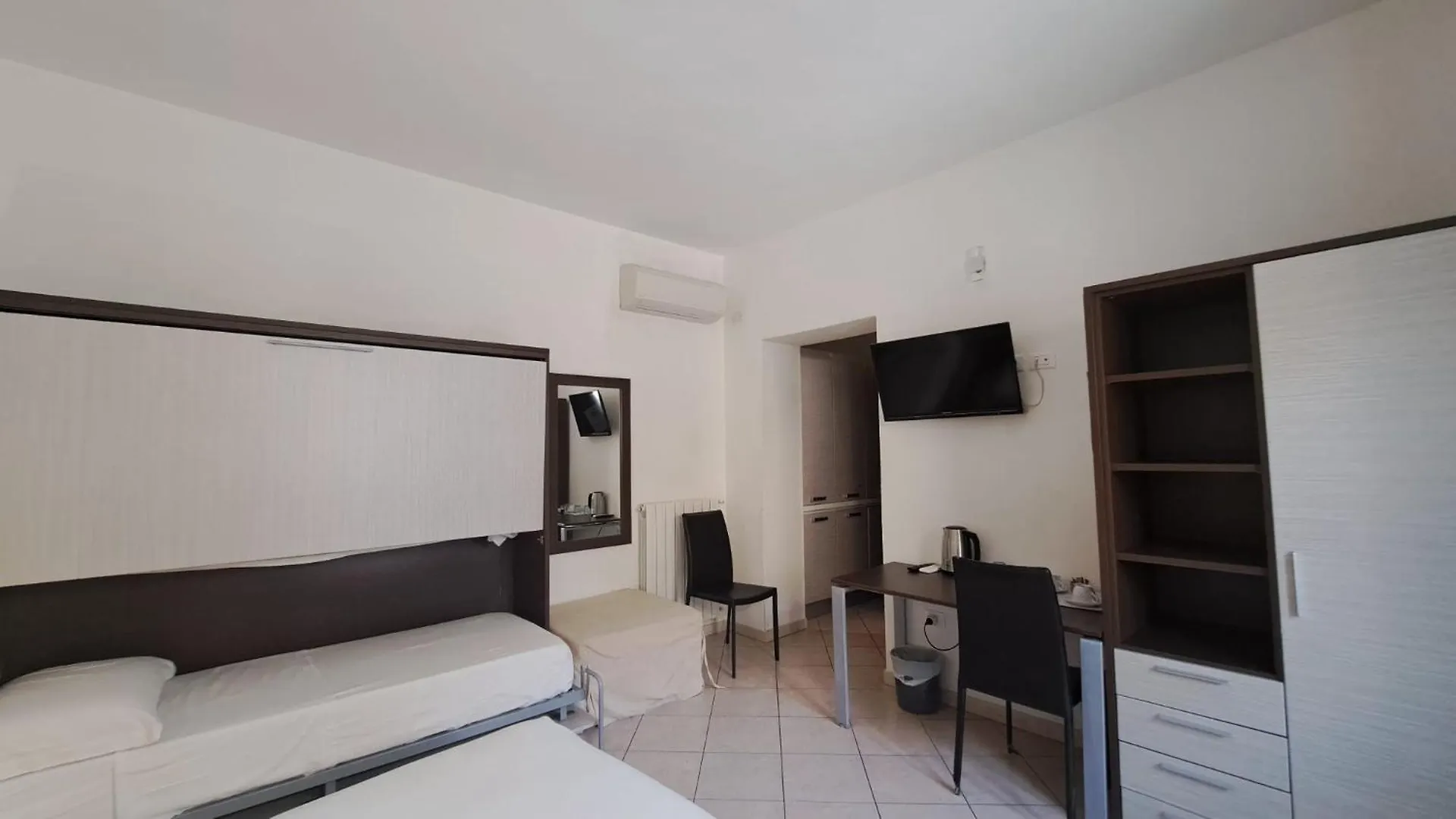 Bed and Breakfast Domo - Guest-House Il Nespolo Fiorito Orosei