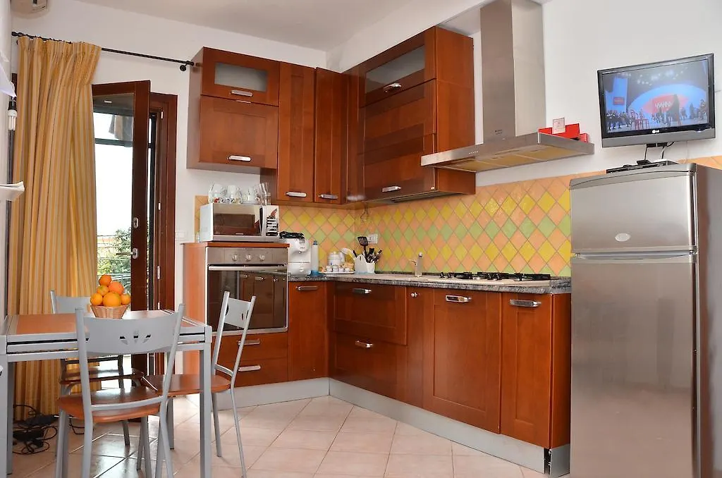 Bed and Breakfast Domo - Guest-House Il Nespolo Fiorito Orosei