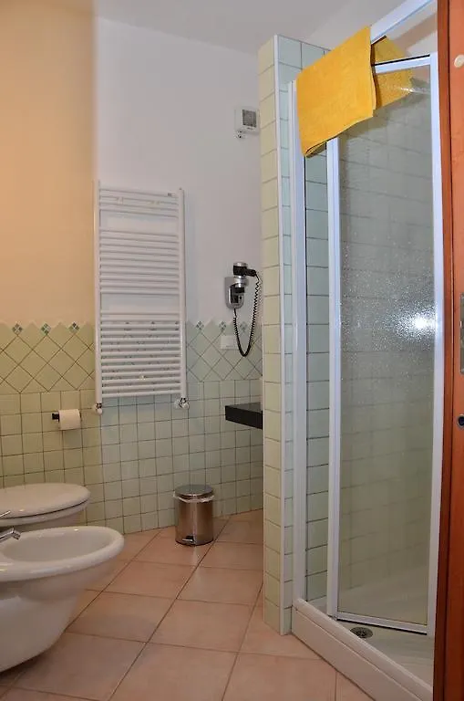 Bed and Breakfast Domo - Guest-House Il Nespolo Fiorito Orosei