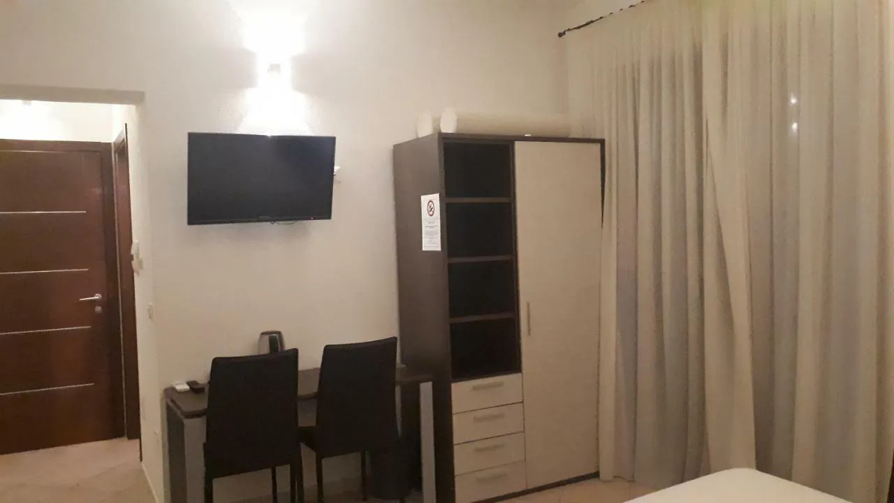 Bed and Breakfast Domo - Guest-House Il Nespolo Fiorito Orosei